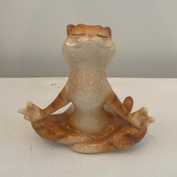 Brown Meditating Cat Figurine - Picture 1 of 3